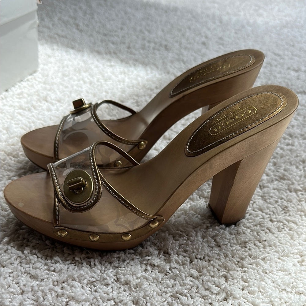 Coach Women's Cagney Tan and Gold Heeled Sandals 7.5